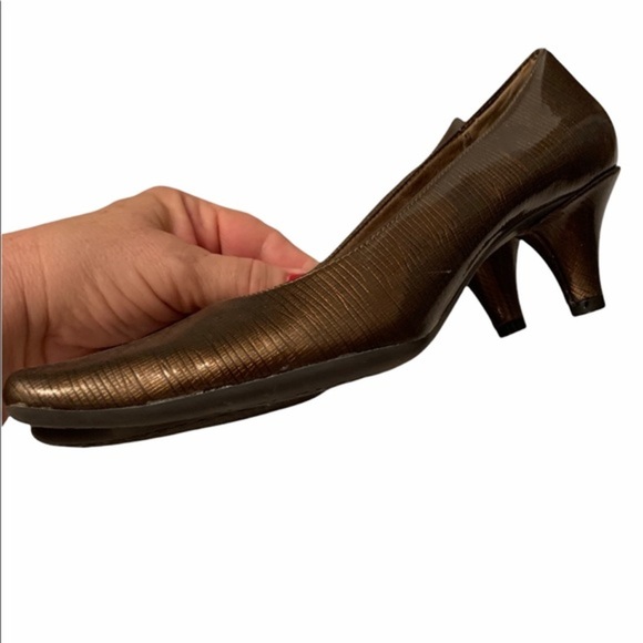 Aerosoles Heel Rest Shoes NWOT Size 6M - Picture 5 of 8